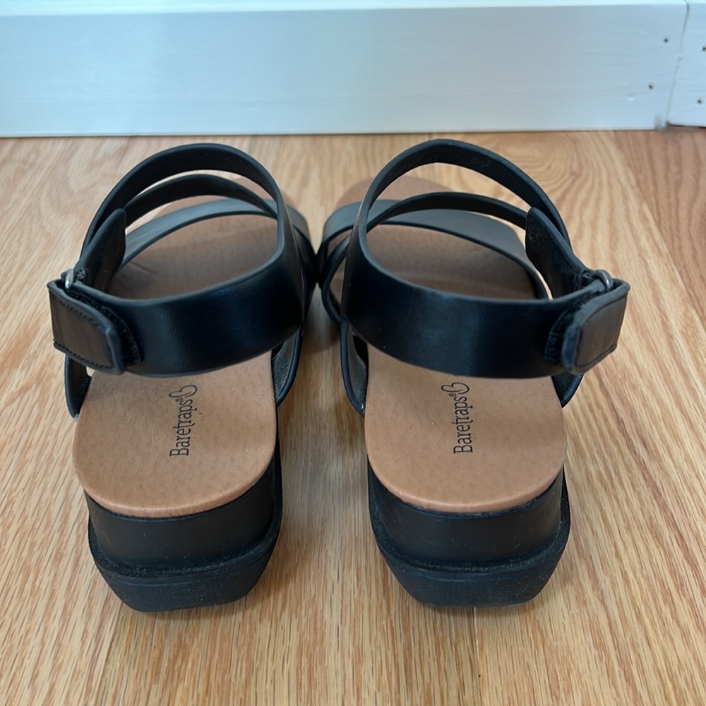 Baretraps women’s 6.5 M Caley black wedge sandals. - Picture 5 of 10